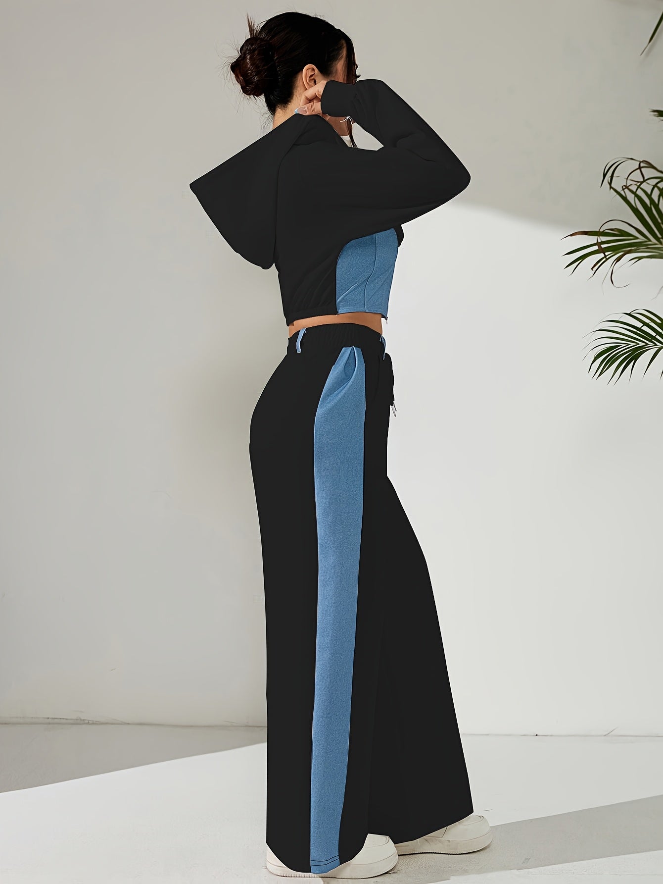 Chic Contrast Zip-Up Suit