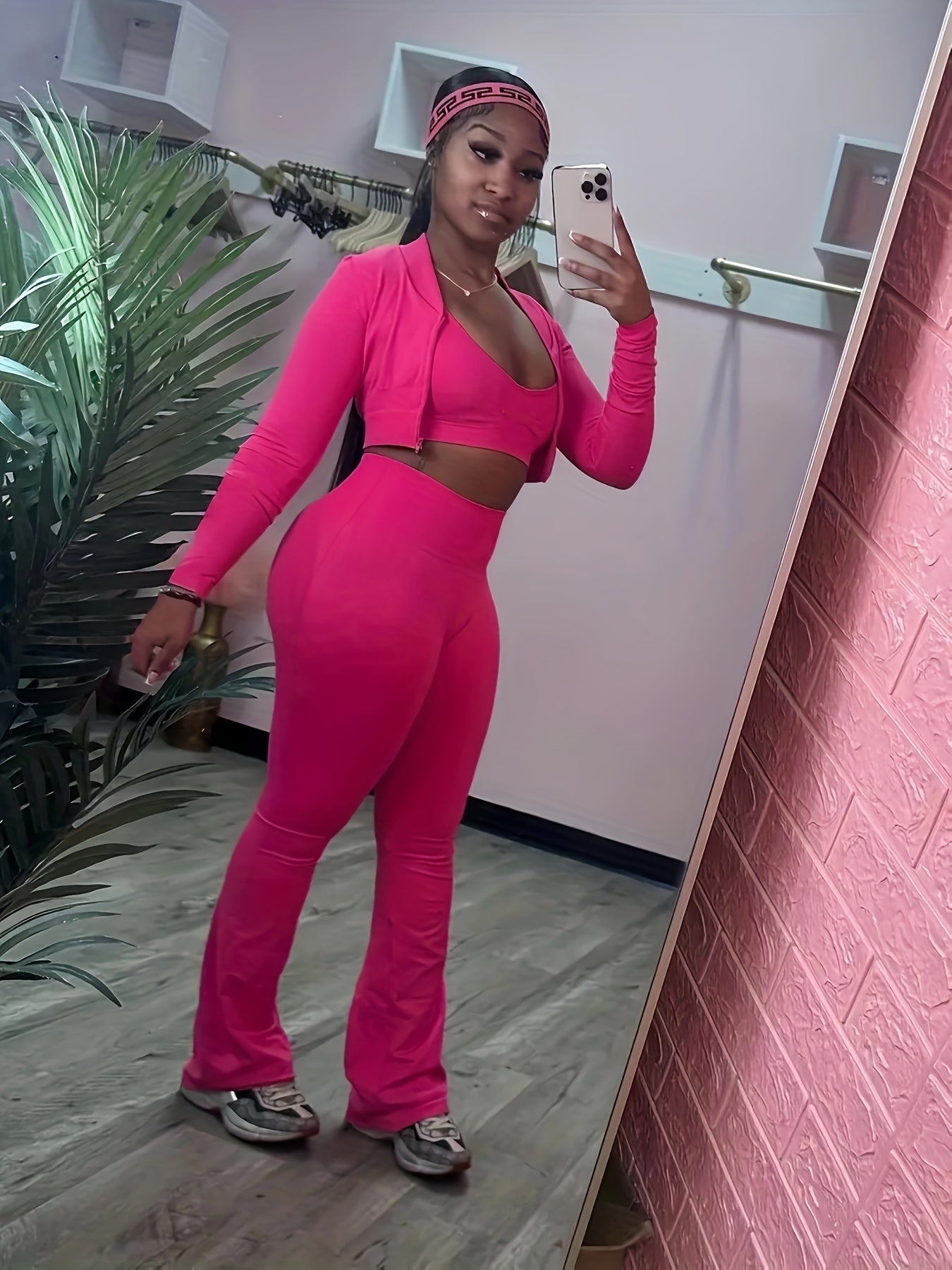 Chic Women's Flare & Finesse Two-Piece