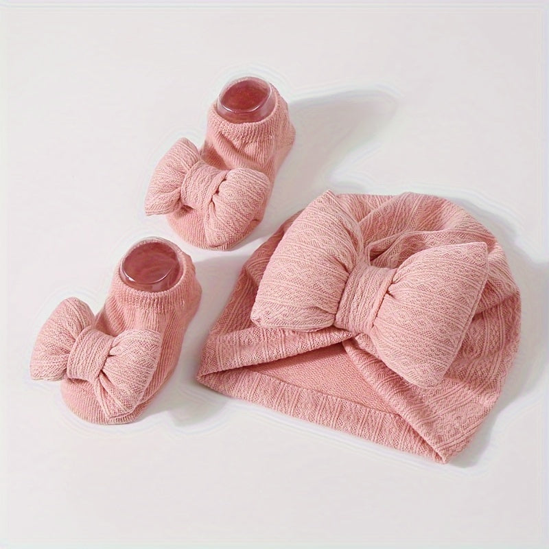 Two Piece Newborn Knit Fleece Bow Hat & Sock Set
