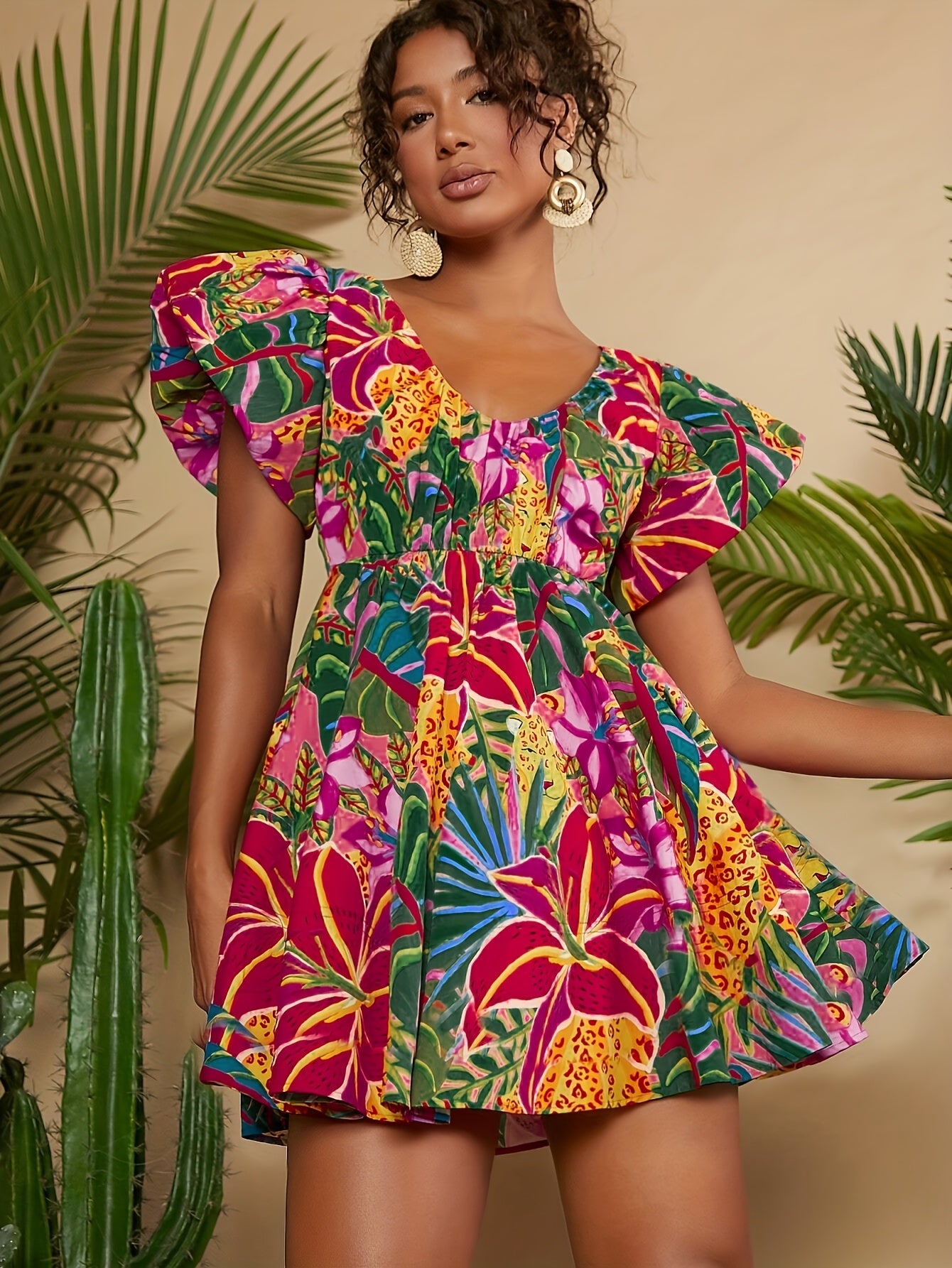 Short-Sleeved Dress with Leaf Print