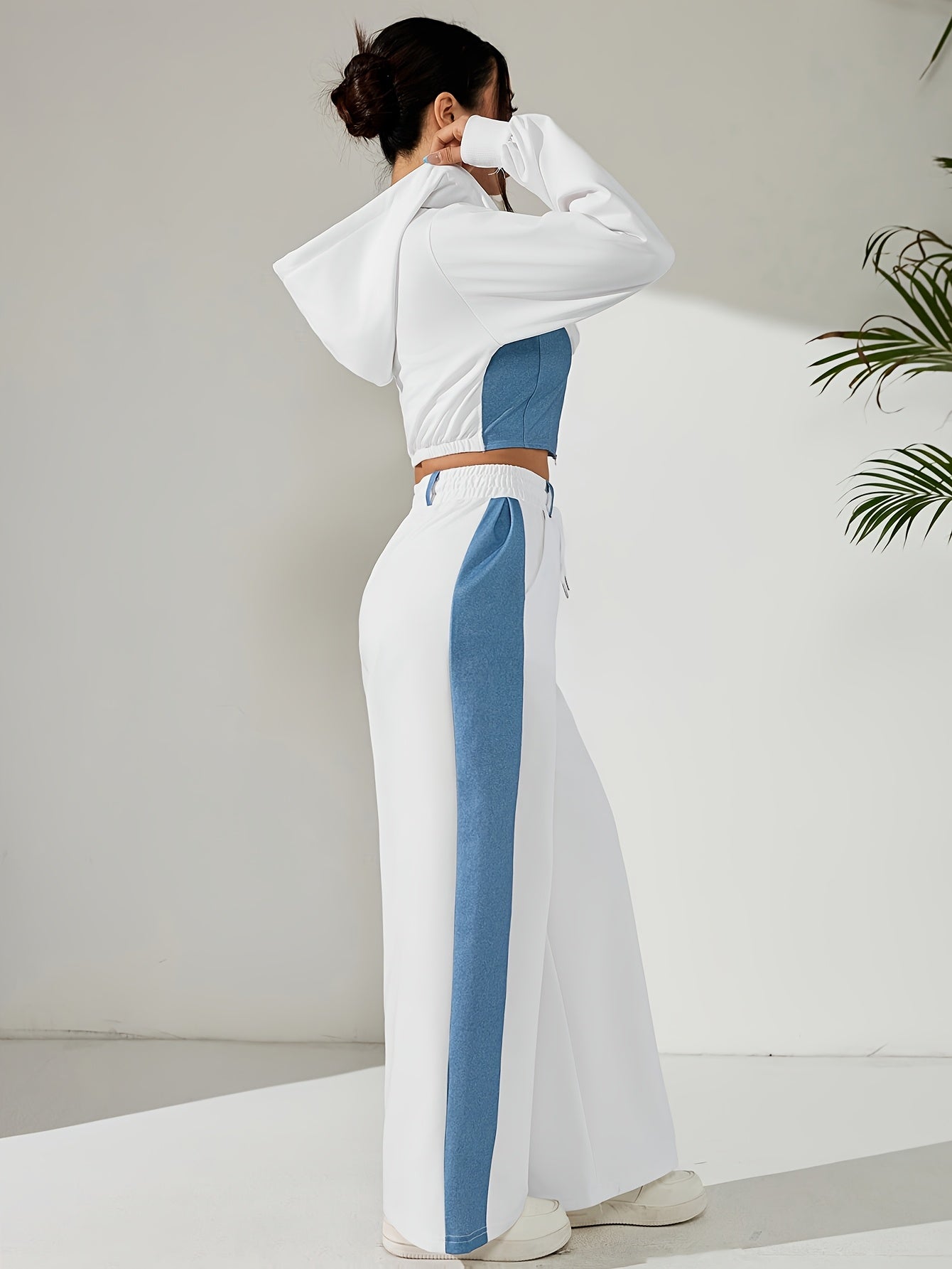 Chic Contrast Zip-Up Suit