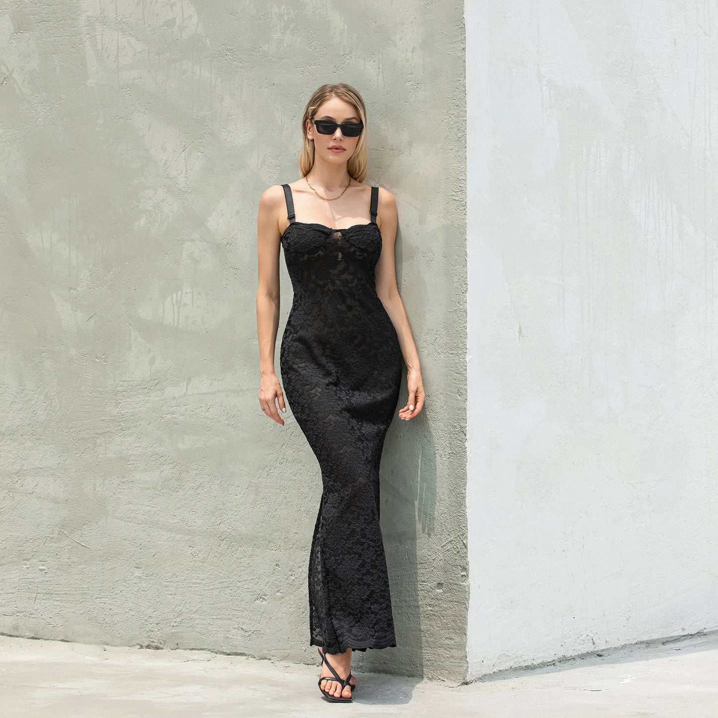 Sleeveless Off-shoulder Muse Bandeau & Maxi Skirt Set