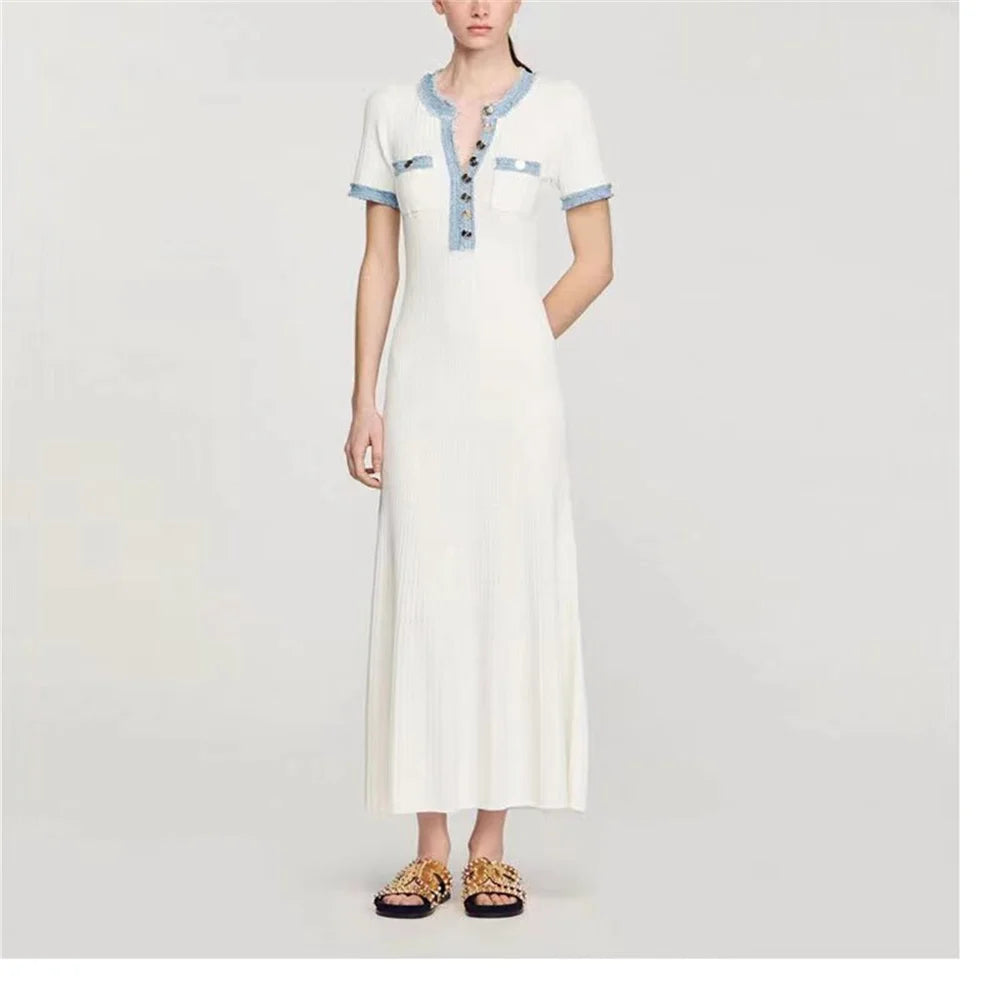 Chic Knit Buttoned Elegance Maxi Dress