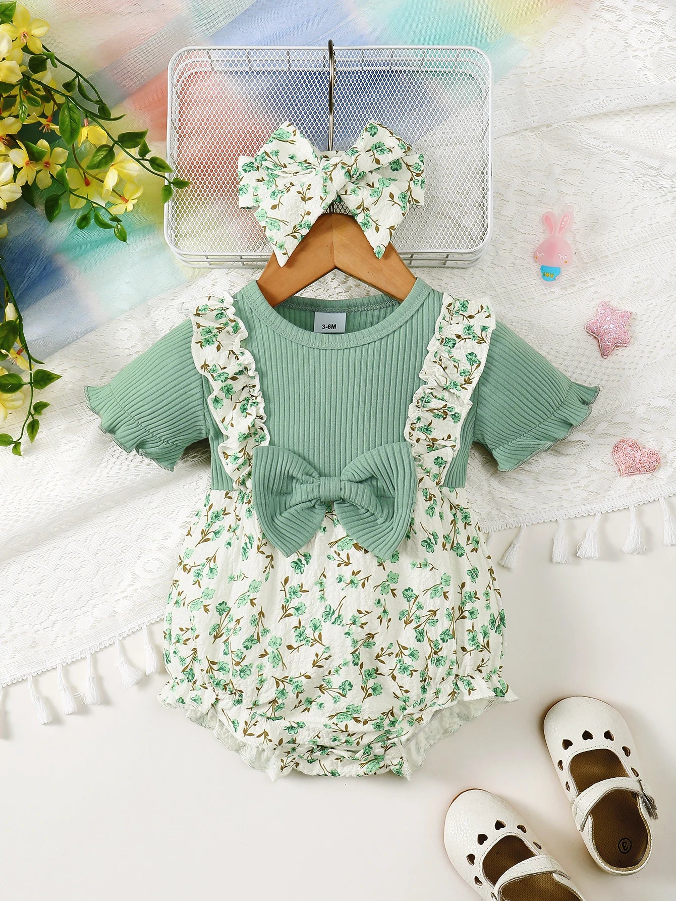 Baby Girl Floral Texture Crepe Fabric Round Neck Fly Sleeve Ruffle Edge Jumpsuit And Headband