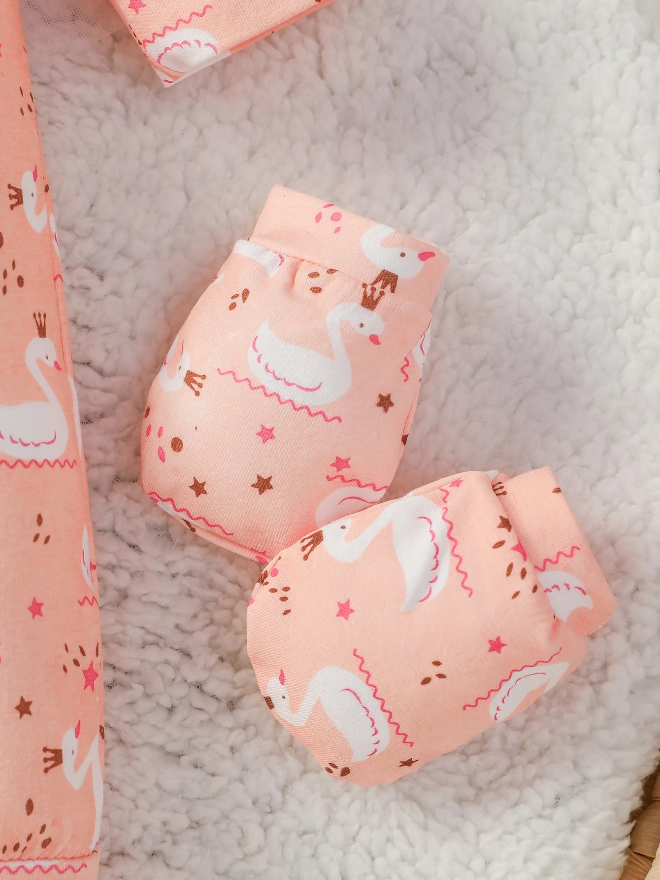 Baby Jumpsuit Cartoon Swan Print Girls Outfit Rompers Clothing+Hat+Bib+Gloves