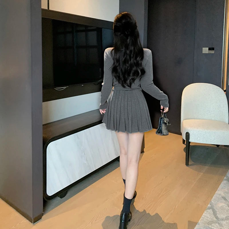 Women's Street Style Buttoned Round Neck Jacket Pleated Pleated Skirt Set