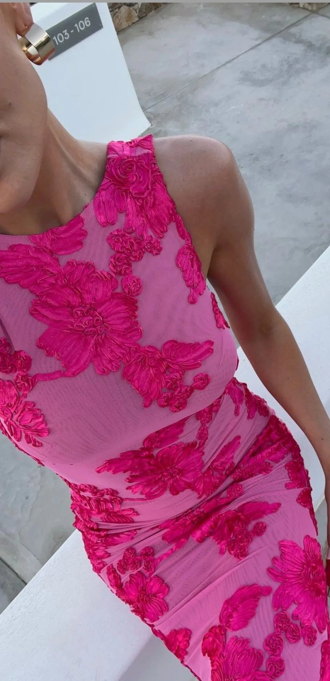 Elegant Women Sleeveless Petal Empress Maxi Dress
