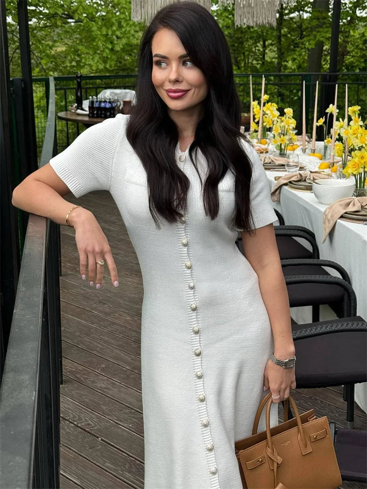 Chic Ribbed Knit Maxi Dress