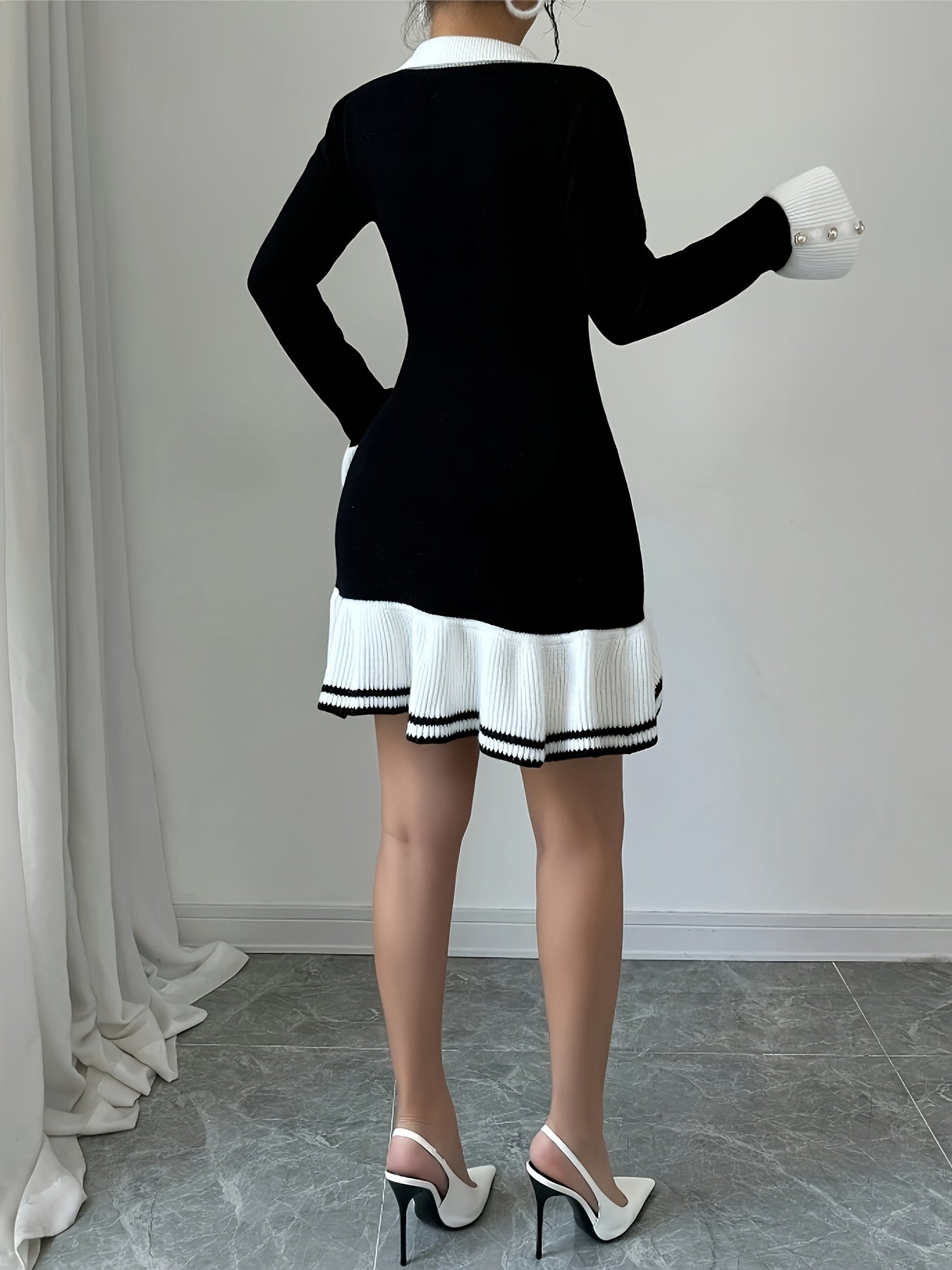 Women's Elegant V-Neck Sleeve Cozy Class Icon Dress