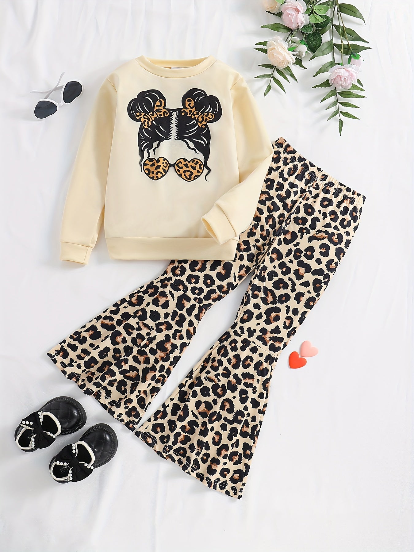 Sweatshirt & Leopard Pattern Flared Pants Set