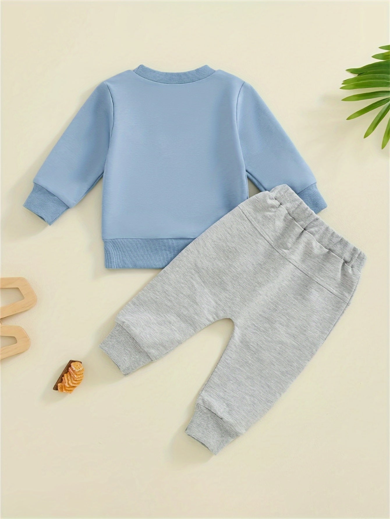 Baby's "Mama's Little Man" Print Sweatshirt & Casual Pants Outdoor Set