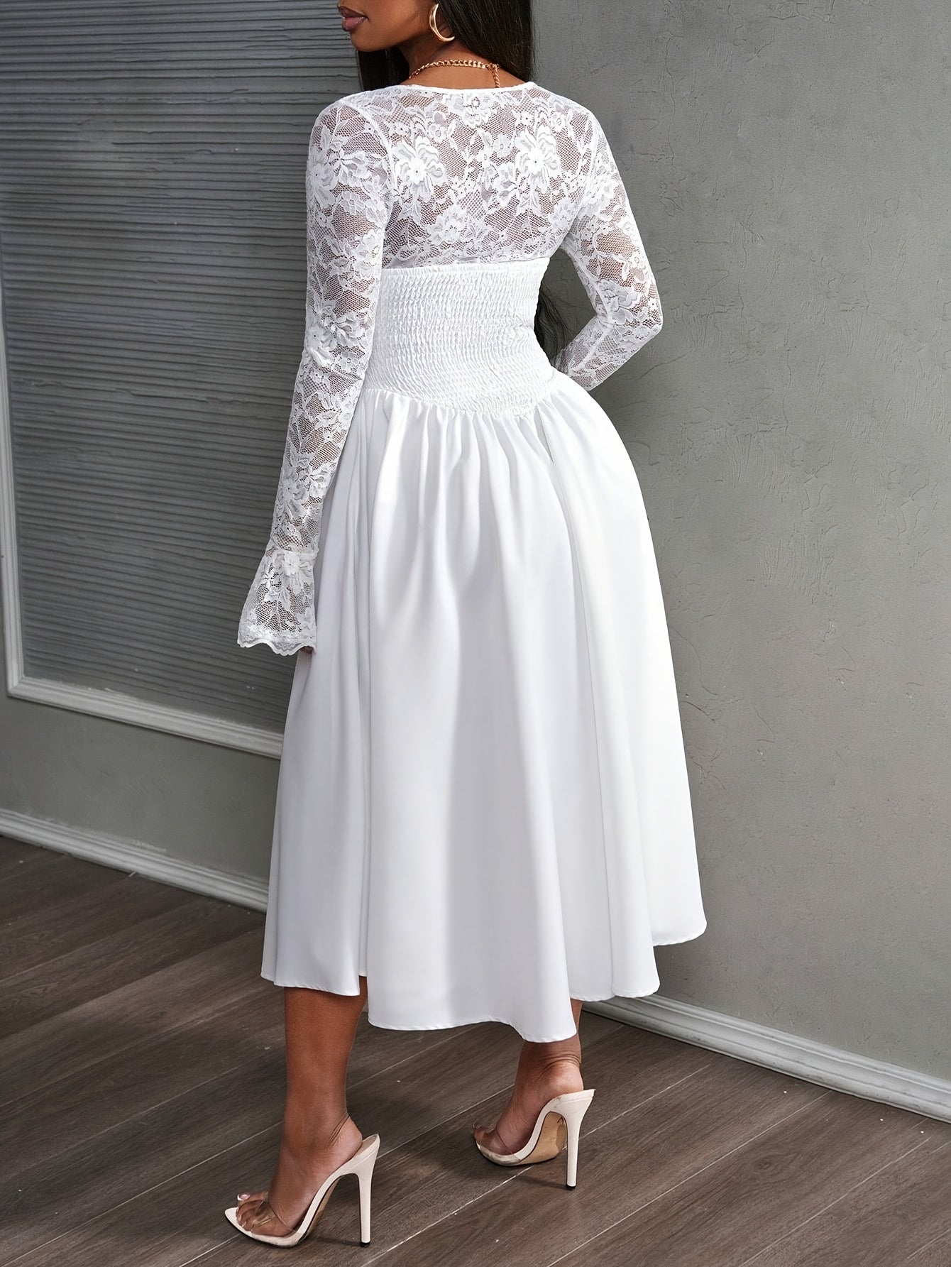 Elegant White Lace Flare Sleeve Party Dress