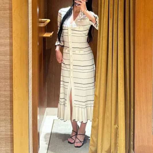 Elegance Spring Line Knit Dress