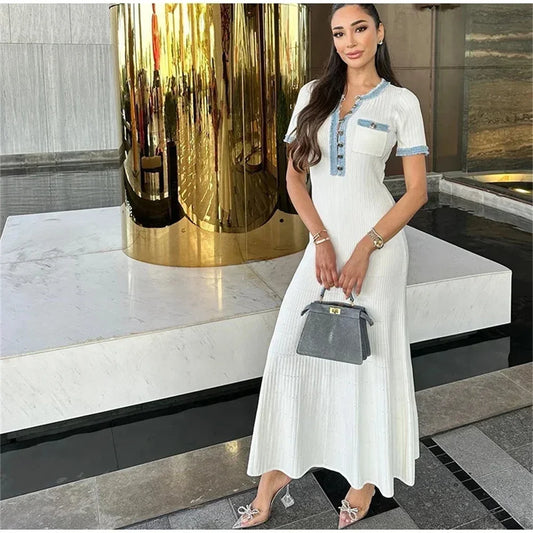 Chic Knit Buttoned Elegance Maxi Dress