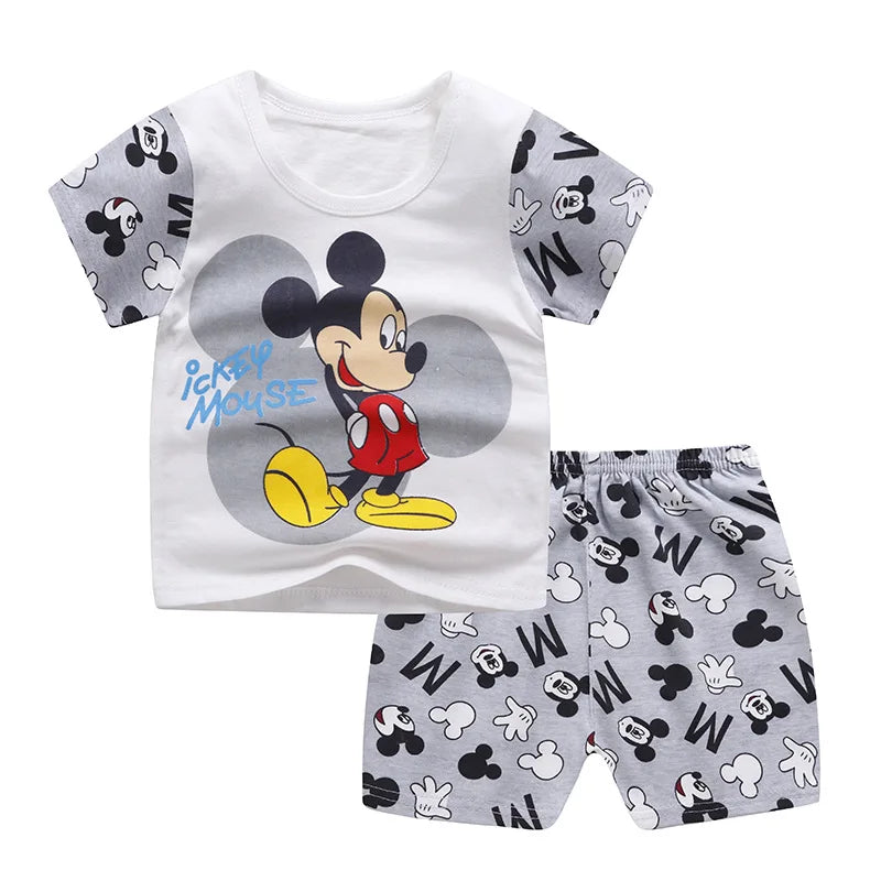 Winnie Pooh Cute Children Tracksuit Summer Clothing Cartoon Fashion Baby Boys Short Sleeved Suit T-shirt + Shorts 2piece Set