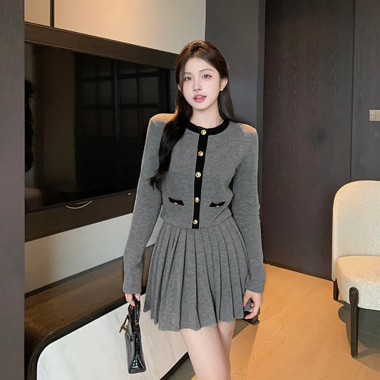 Women's Street Style Buttoned Round Neck Jacket Pleated Pleated Skirt Set