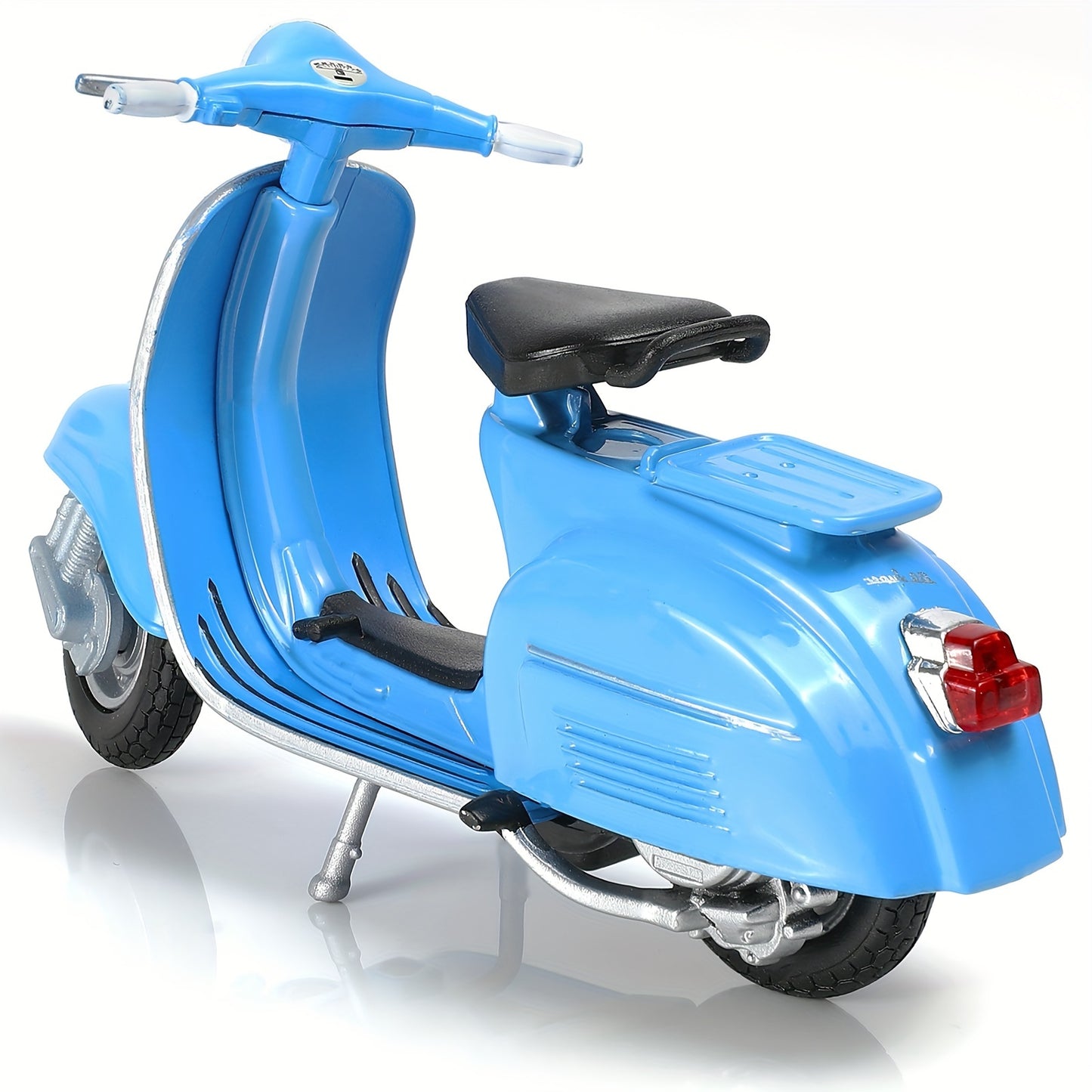 Welly 1/18 Scale Vespa 150Cc Miniature Scooter Model