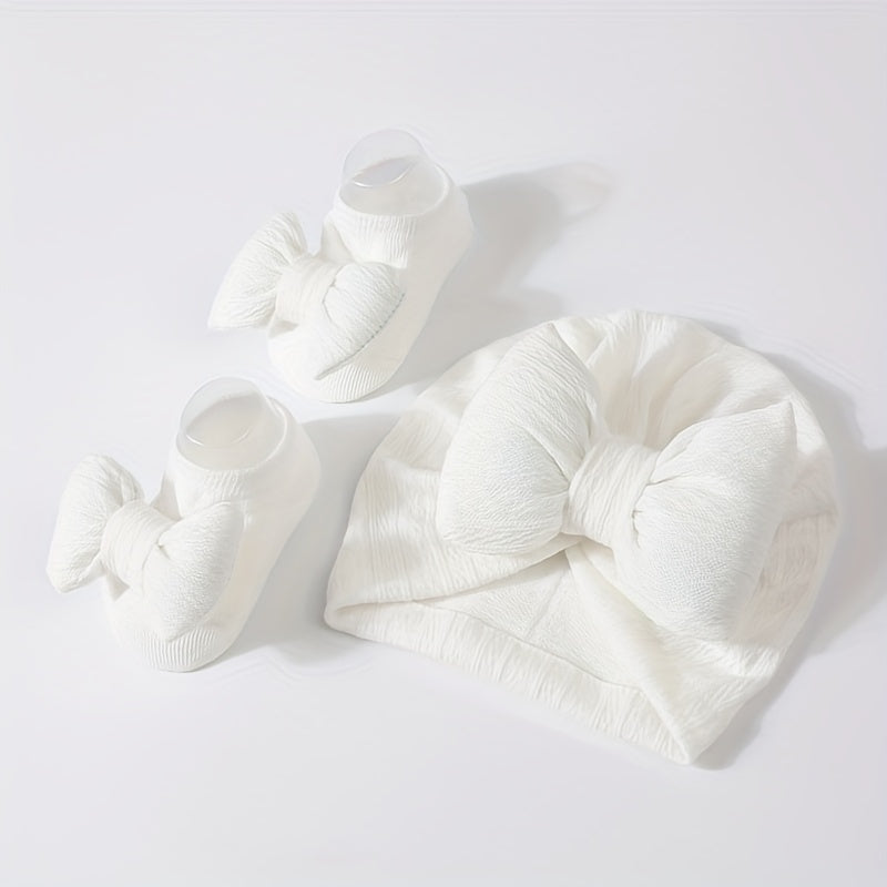 Two Piece  Newborn Knit Fleece Bow Hat & Sock Set