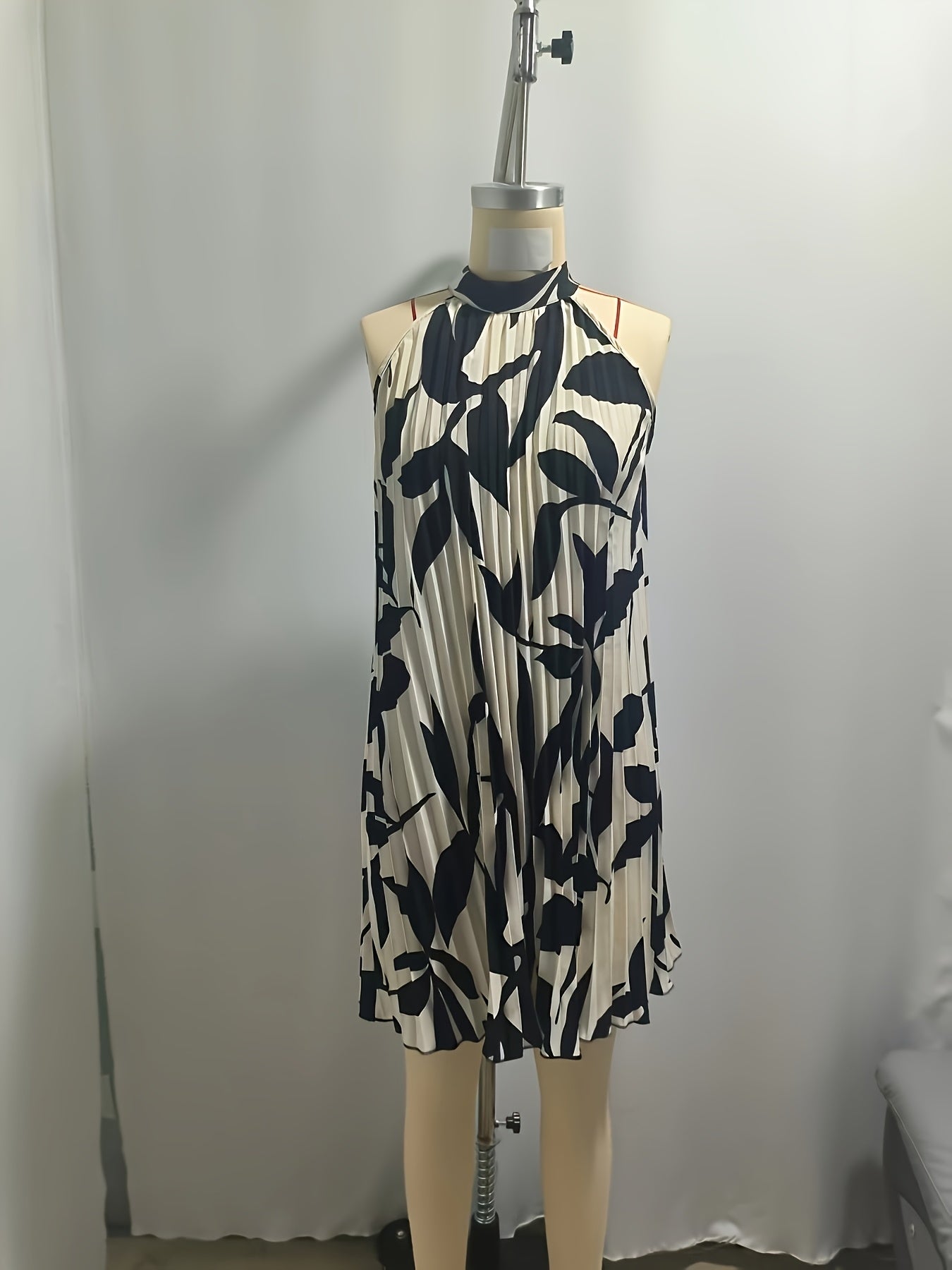 Women's SereniChic Halter Pleat  Dress