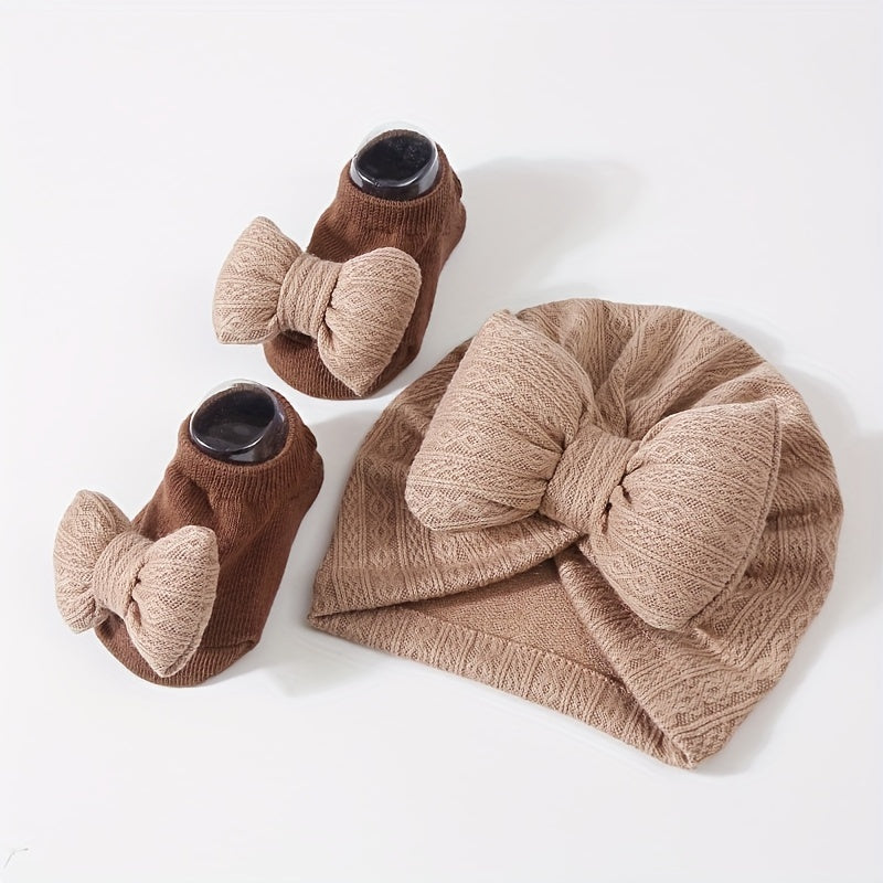 Two Piece  Newborn Knit Fleece Bow Hat & Sock Set